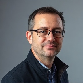 Darren Whitfield — Best Online Pokies Real Money reviewer